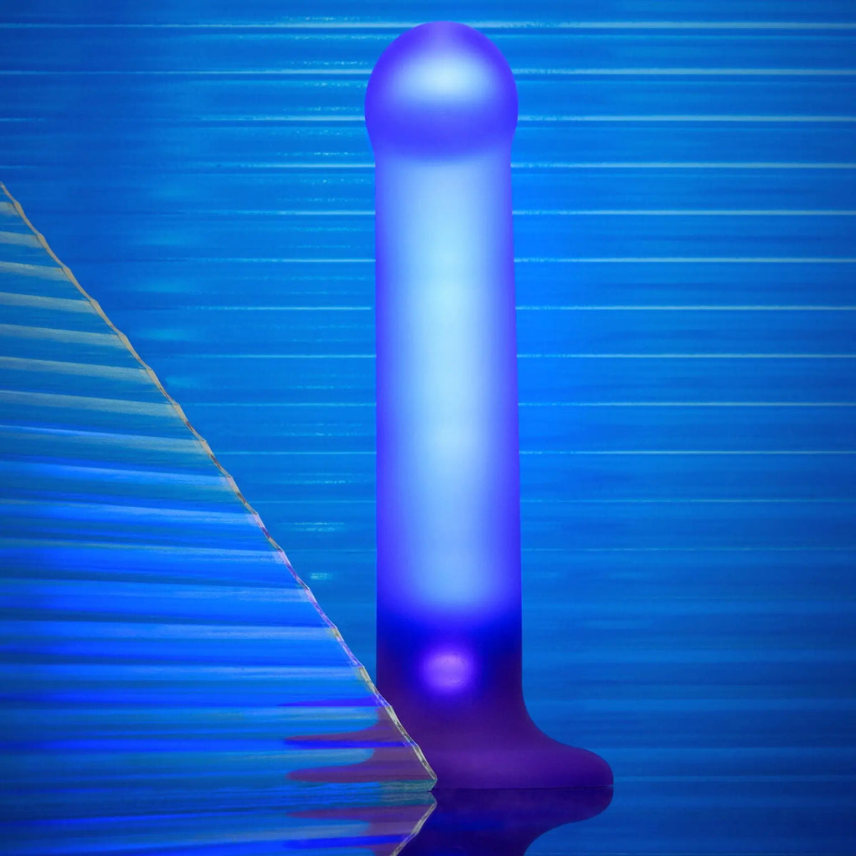 GLOW-LED DILDO PURPLE - M STRAP-ON-ME
