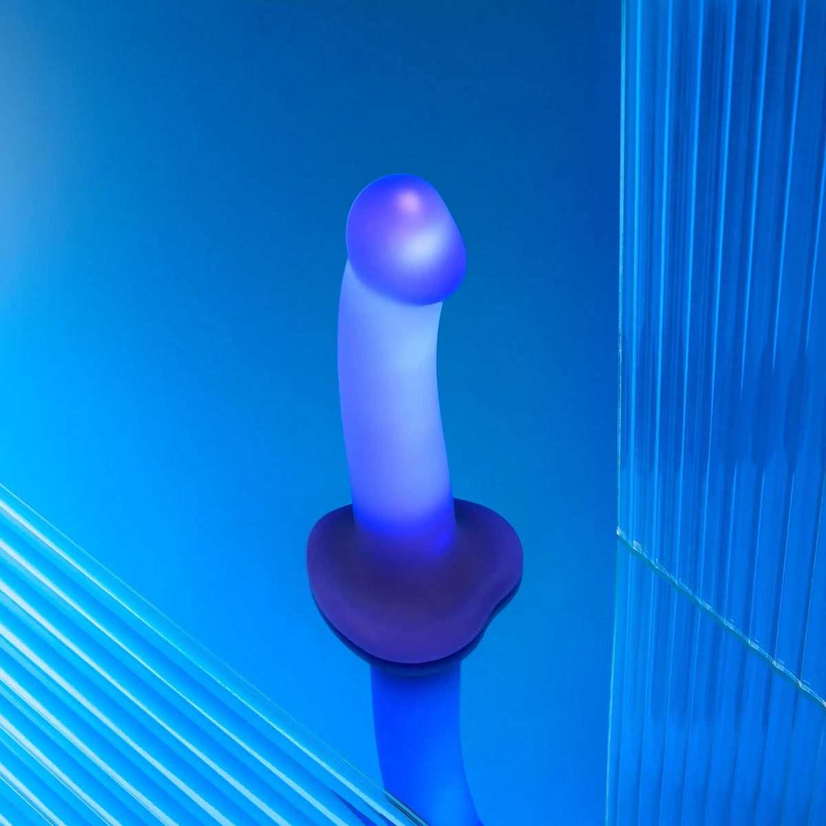 GLOW-LED DILDO PURPLE - M STRAP-ON-ME