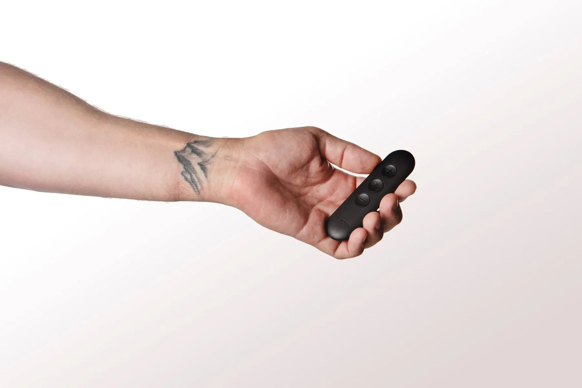 Egon Vibrating Butt Plug Black Je Joue