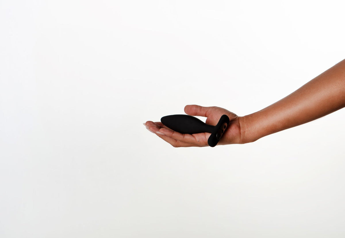 Vesta Vibrating Butt Plug Black - Red Velvet Boutique